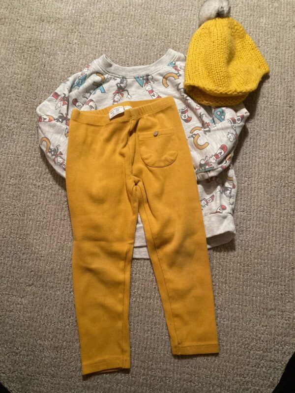 Cute Sz 4 Winter Outfit ~ Cat Hat ABC Sweatshirt & Yellow Leggings & Knit Hat