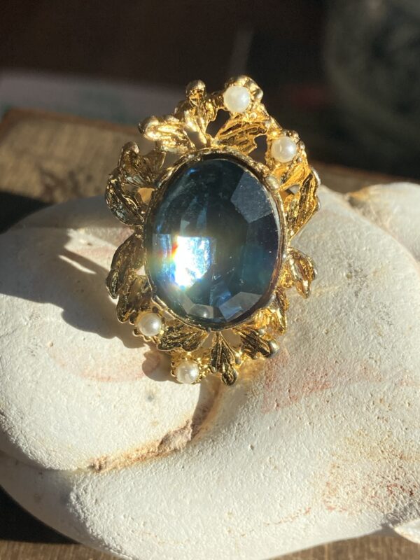 Blue Stone Vintage Costume Cocktail Ring - Gold tone ~ Size adjustable