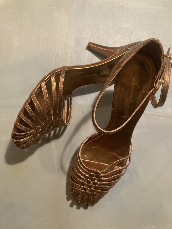 Beverly Feldman 1940s Throwback Gold Bronze Strappy Heels ~ Sz 9.5 10 ~ Vintage! - Image 4